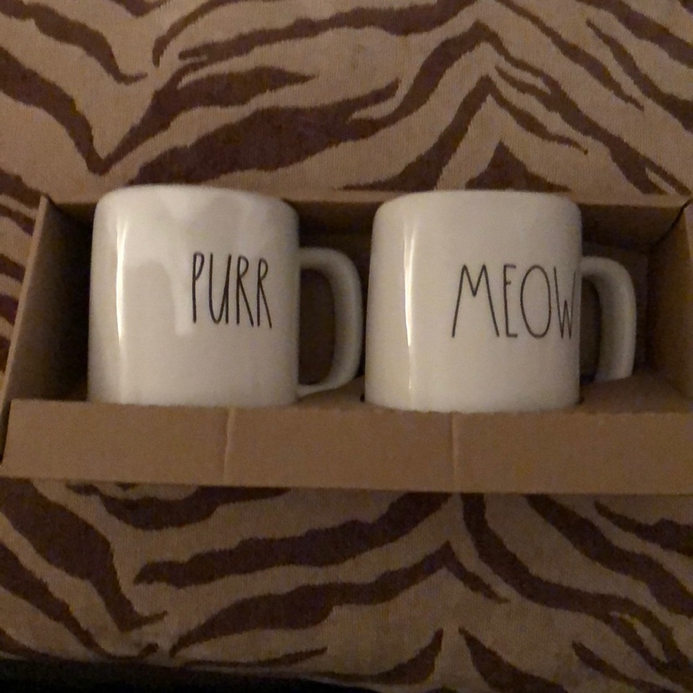 Rae Dunn cat duo mugs